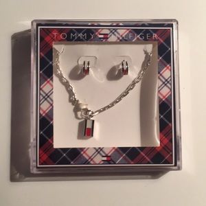 NEW Tommy Hilfiger bracelet and earring set